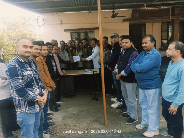 सोना-चांदी के बढ़ते दामों का फायदा उठाकर सक्रिय हुआ गिरोह, चंदवासा के व्यापारी दबाव में