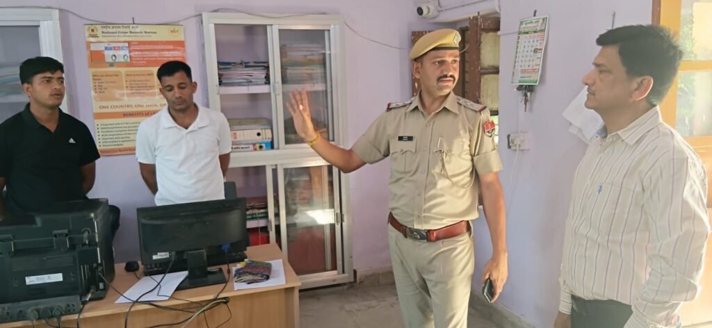 अतिरिक्त जिला कलेक्टर चंद्रशेखर भंडारी ने सरवाड़ थाने का किया औचक निरीक्षण 1 4bd6a3dd fba8 4c39 8810 ec8358ff844a