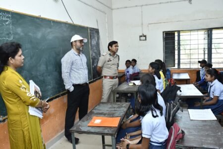 कलेक्टर ने स्वामी आत्मानंद स्कूल लालपुरथाना का किया निरीक्षण WhatsApp Image 2026 03 20 at 21.42.41