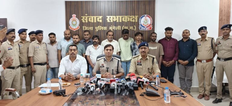 मृतक के सगे भाई व परिजन ही निकले हत्या के मास्टरमांइड, संपत्ति हड़पने के उद्देश्य से बाप – बेटे मे दुश्मनी कराकर सुपारी देकर अपहरण कर किया गया हत्या WhatsApp Image 2026 03 31 at 00.13.16