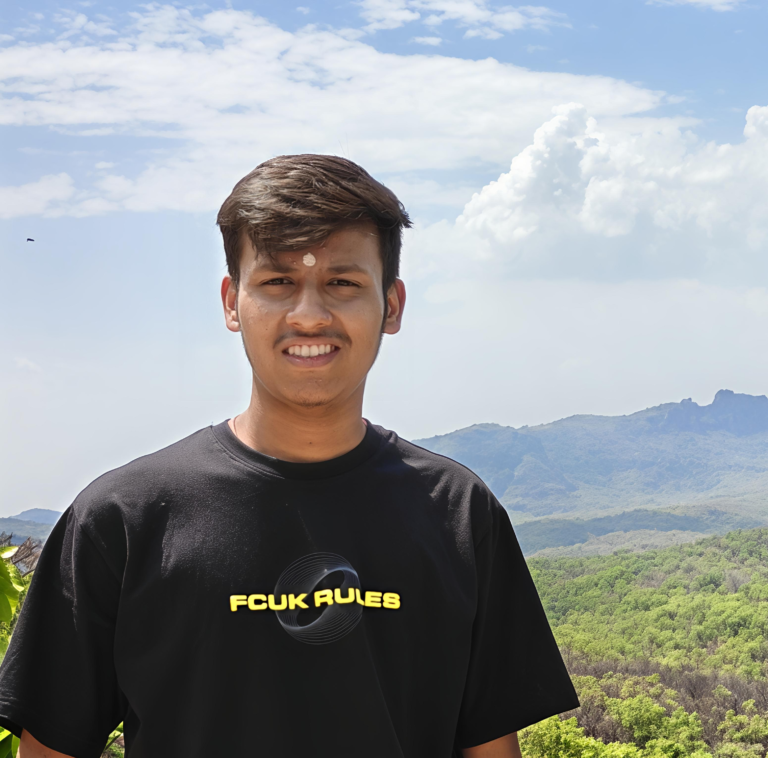 मेहनत की चमक: गरीबी को मात देकर शहडोल का बेटा बना चार्टर्ड अकाउंटेंट web.whatsapp 2026 03 02T162045.925