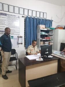 छिन्दवाड़ा पुलिस :कॉम्बिंग आपरेशन एक ही रात्रि में किया 122 वारंटियो को गिरफ्तार* WhatsApp Image 2026 04 05 at 10.18.10