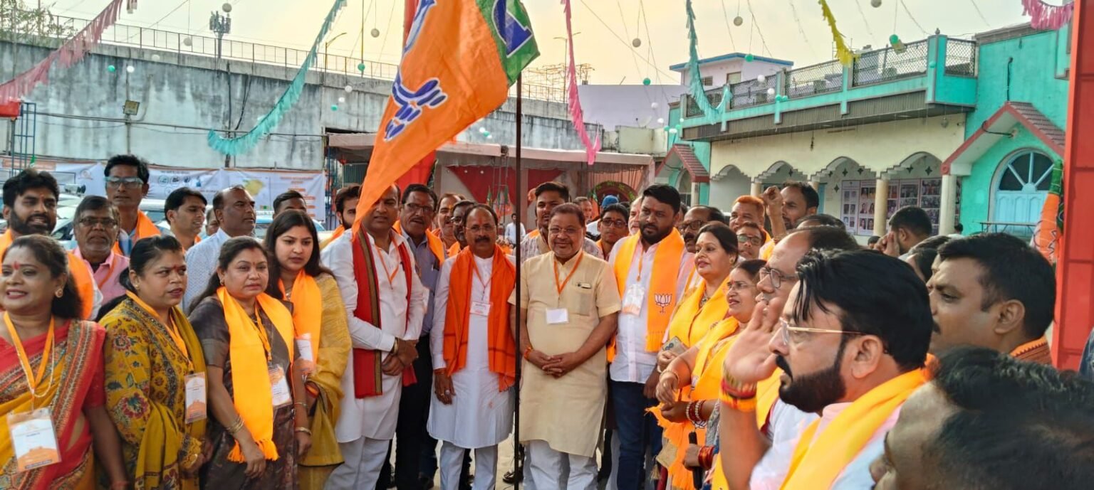 लाखेनगर मंडल में पंडित दीनदयाल उपाध्याय प्रशिक्षण वर्ग 2026 का सफल आयोजन WhatsApp Image 2026 04 06 at 07.41.08