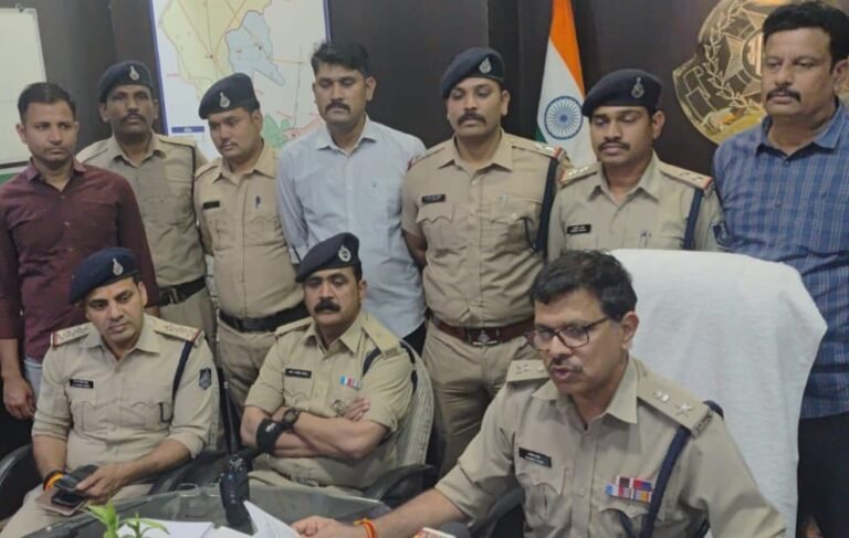 थाना संयोगितागंज पुलिस ने अंतराज्यीय वाहन चोर गिरोह का खुलासा कर 3 आरोपियो गिरफ्तार WhatsApp Image 2026 04 11 at 08.25.34