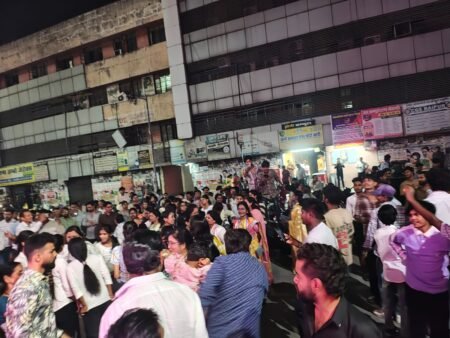 रायपुर में युवाओं की अनोखी पहल — अंबेडकर जयंती अवसर पर पोस्टर विमोचन कार्यक्रम सफल WhatsApp Image 2026 04 12 at 17.03.19