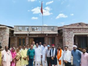 पीएम मोदी के मन की बात कार्यक्रम का ग्राम विक्रमपुर में ग्रामीणों के साथ भाजपा जिलाध्यक्ष ने सुना , लोगों को बताई उपलब्धियां 37ce33c3 b1b2 44d7 8448 3dd1e08b9549