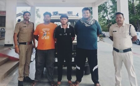 जुन्नारदेव पुलिस नें क्षेत्र के आदतन गुंडों को सिखाया अच्छा खासा सबक! 44c1f557 f41e 4613 a2de 86ad0121f03d