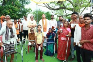 ग्राम कोडांगी में नि:शुल्क स्वास्थ्य शिविर एवं जनसमस्याओं का त्वरित निराकरण, स्वास्थ्य मंत्री श्याम बिहारी जायसवाल हुए शामिल WhatsApp Image 2026 05 10 at 17.27.55