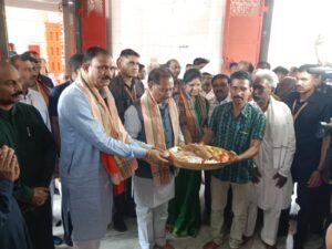 मुख्यमंत्री विष्णु देव साय का चिरमिरी दौरा: श्रीराम कथा में हुए शामिल, प्रभु जगन्नाथ मंदिर में लिया आशीर्वाद WhatsApp Image 2026 05 22 at 14.05.44 1