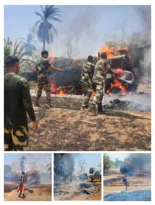 कांकेर पुलिस और बीएसएफ की मुस्तैदी से टला बड़ा हादसा, तेंदूपत्ता ट्रक में लगी आग पर पाया काबू WhatsApp Image 2026 05 23 at 15.36.29