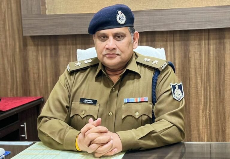 *छिंदवाड़ा SP की विशेष पुलिस टीम की 03 थानों के 05 स्थानों पर रेड, ₹42,850/- नगद जप्त** WhatsApp Image 2026 05 26 at 10.32.50
