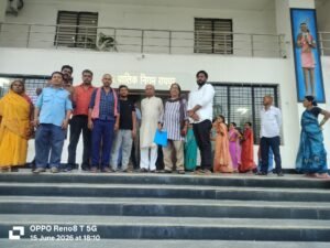 15 जून 2026 स्ट्रीट वेंडरों के हक में निगम पहुंचे पूर्व मंत्री वीरेंद्र पाण्डेय, गौतम बंधोपाध्याय व अविनाश साहू; महापौर से मिलकर उठाई जगह और जब्त सामान वापसी की मांग 1f7bb603 3b83 4f59 a310 0a5380e40a6d