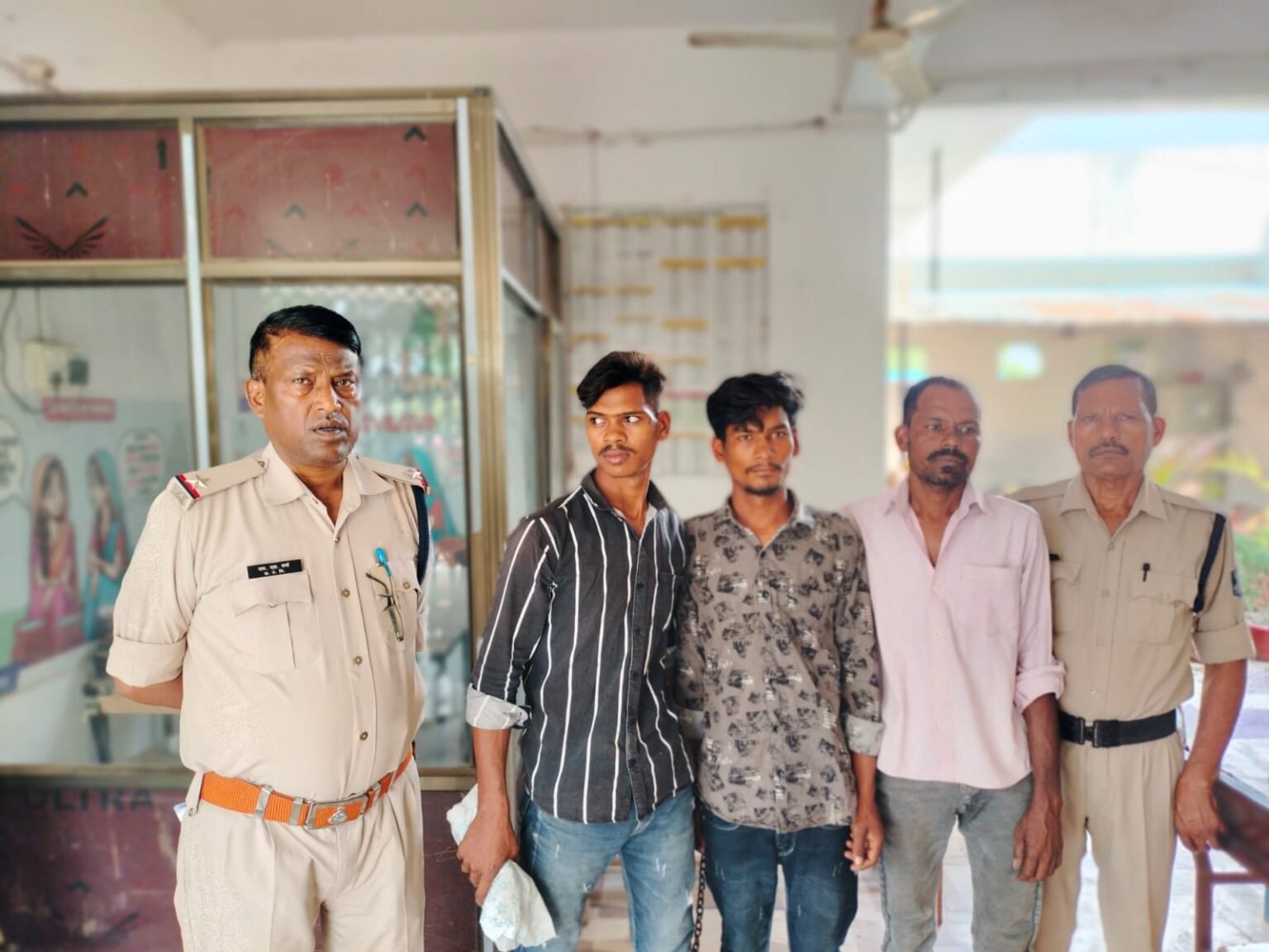 *हत्या के मामले में अमरपाटन पुलिस की त्वरित कार्रवाई, 07 आरोपियों में से 03 आरोपी गिरफ्तार एवं विधि का उल्लंघन करने वाले 03 बालक अभिरक्षा में* WhatsApp Image 2026 06 09 at 17.09.54