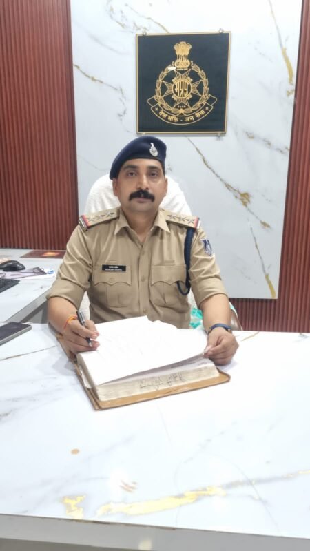 अखिलेश दहिया ने संभाली कुठला थाने की कमान, ग्रहण किया पदभार WhatsApp Image 2026 06 10 at 10.09.44