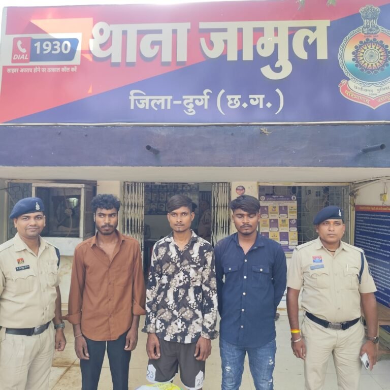 स्टेपनी टायरों से निकला 15 किलो गांजा, दुर्ग पुलिस ने घेराबंदी कर पिकअप सवार 3 तस्करों को किया गिरफ्तार WhatsApp Image 2026 06 20 at 18.00.54