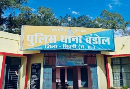 बंडोल पुलिस की त्वरित कार्रवाई: गुम नाबालिग बालिका सकुशल दस्तयाब 0e8ae572 5552 4fa9 be27 bdaf5800abbc