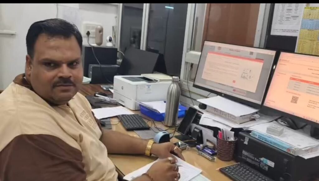 सोहागपुर पंजीयक कार्यालय बना भ्रष्टाचार का अड्डा: उप पंजीयक सचिन जैन पर अवैध वसूली व नियमों के दुरुपयोग के गंभीर आरोप 1 6a581750 5433 43eb a8c5 20d3bb812e32