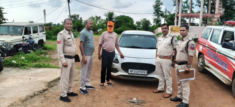 चौकी निवार पुलिस की बड़ी कार्रवाई,हाईवे पर चाकू से जानलेवा हमला करने बाला फ़रार आरोपी को गिरफ्तार, कर भेजा गया जेल 9d03f22b 85f5 48ce be57 40696a2812da