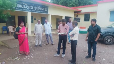 प्रभारी प्राचार्य ने पति और बेटे के नाम किया राशि भुगतान WhatsApp Image 2026 07 06 at 14.29.47