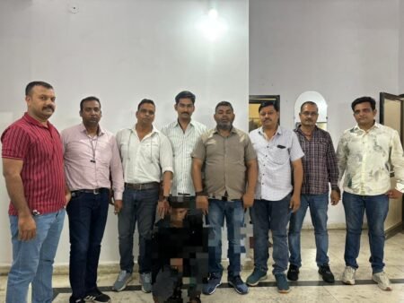 क्राइम पुलिस टीम उज्जैन की कार्यवाही — थाना नीलगंगा के एम.डी. ड्रग्स प्रकरण में फरार ₹10,000 के इनामी आरोपी को किया गिरफ्तार। WhatsApp Image 2026 07 07 at 16.47.56