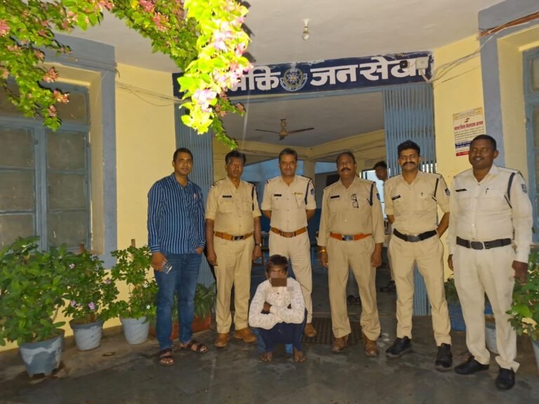 मंदिर एवं मोटरसाइकिल चोरी का थाना तराना पुलिस ने किया सफल खुलासा, आरोपी गिरफ्तार, चोरी गया सम्पूर्ण माल बरामद। WhatsApp Image 2026 07 08 at 15.48.46