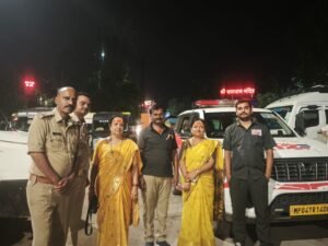 थाना महाकाल पुलिस की तत्परता से महाराष्ट्र से आईं दो महिला दर्शनार्थियों को मिला परिवार का साथ – बिछड़ी महिलाओं को सकुशल परिजनों से मिलाया। WhatsApp Image 2026 07 11 at 17.52.03