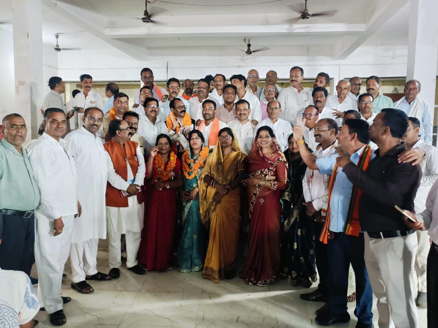 लोकतंत्र की मिसाल बना राजिम भक्तिन माता मंदिर समिति का चुनाव WhatsApp Image 2026 07 13 at 09.15.09
