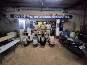 चौकी निवार थाना माधवनगर ने की शराब पिलाने एवं बेचने वालो पर ठोस कार्यवाही WhatsApp Image 2026 07 20 at 8.18.46 PM