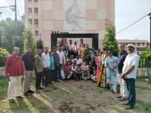 हैहयवंशीय ताम्रकार समाज नवयुवक मंडल रीवा द्वारा वृहत् वृक्षारोपण संपन्न WhatsApp Image 2026 07 31 at 16.13.46