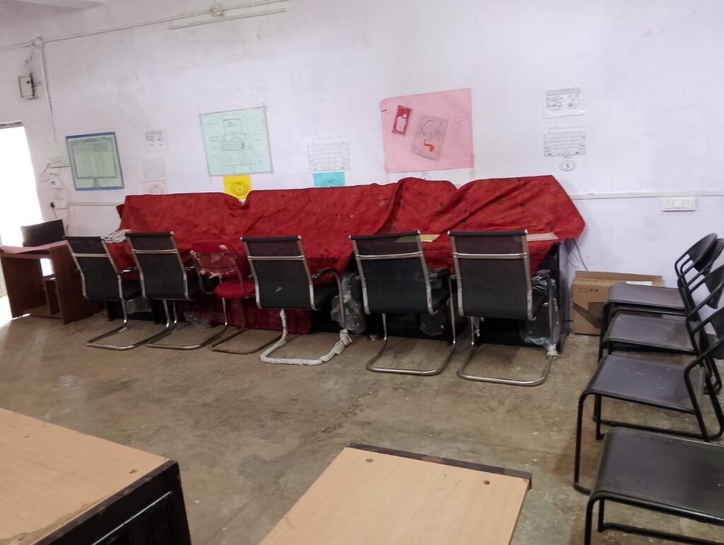करीब 10 लाखकी ICT लैब, फिरभीविद्यार्थियोंसेदूरडिजिटलशिक्षा 1 035bcf23 b3c4 4e7a afd8 688f14c113e6