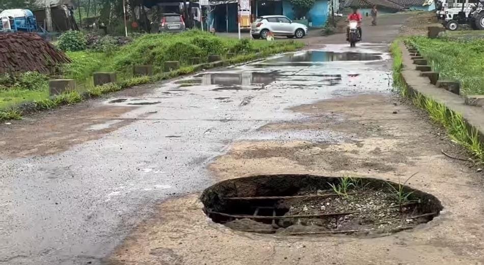 चार महीने में छोटा गड्ढा बना बड़ा खतरा, सारसताल पुल पर हादसे का इंतजार? 2 44711cde 54c9 4ca5 b1c3 3d8cc7c3c278