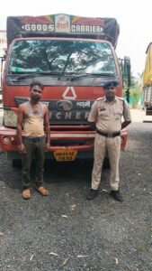 राजनांदगांव पुलिस की सख्त कार्रवाई: कबाड़ से लदे दो आयशर वाहन जब्त, कुल 31.80 लाख रुपये की संपत्ति बरामद 55a787e0 1d5a 463e ae1e 84ede77a224d