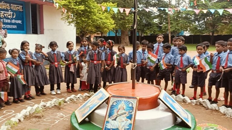 राथमिक विद्यालय श्यामनगर हरदी में हर्षोल्लास से मना स्वतंत्रता दिवस 72b2dc50 b9e4 4bd1 a856 4905221f74c1