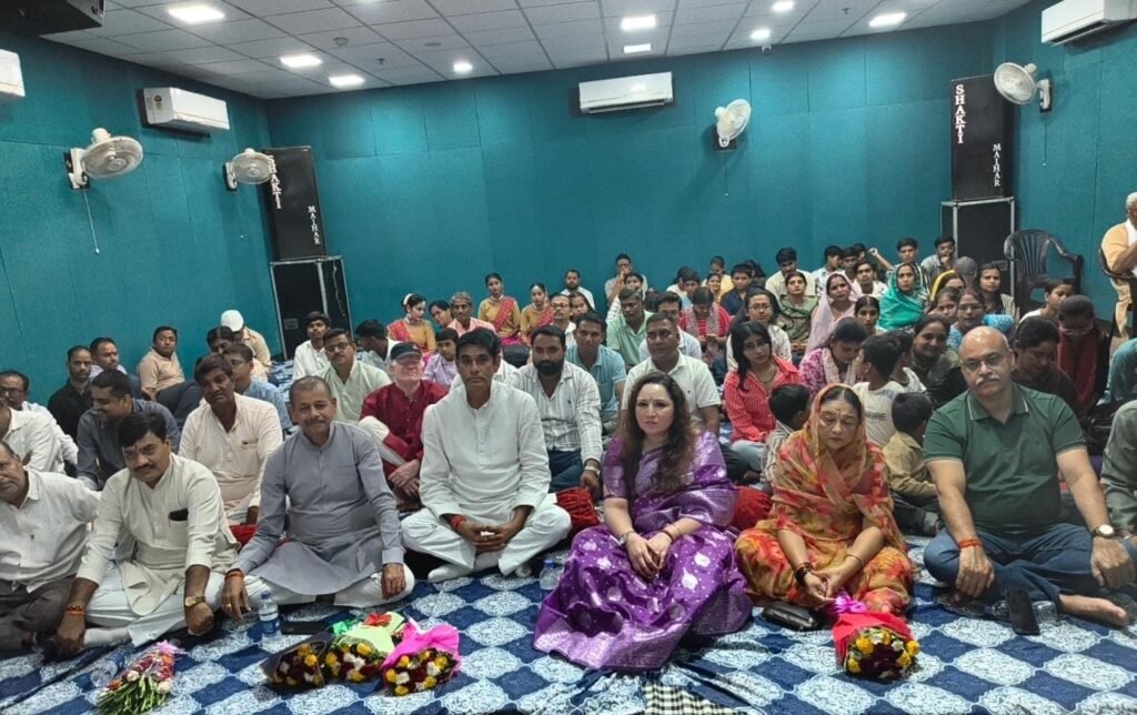 मैहर मल्हार संगीत सभा का रंगारंग कार्यक्रम के साथ हुआ शुभारम्भ, नवोदित कलाकारों ने बिखेरा सुरों का जादू 8956e128 b7f0 401c bf85 83b6ca367f63