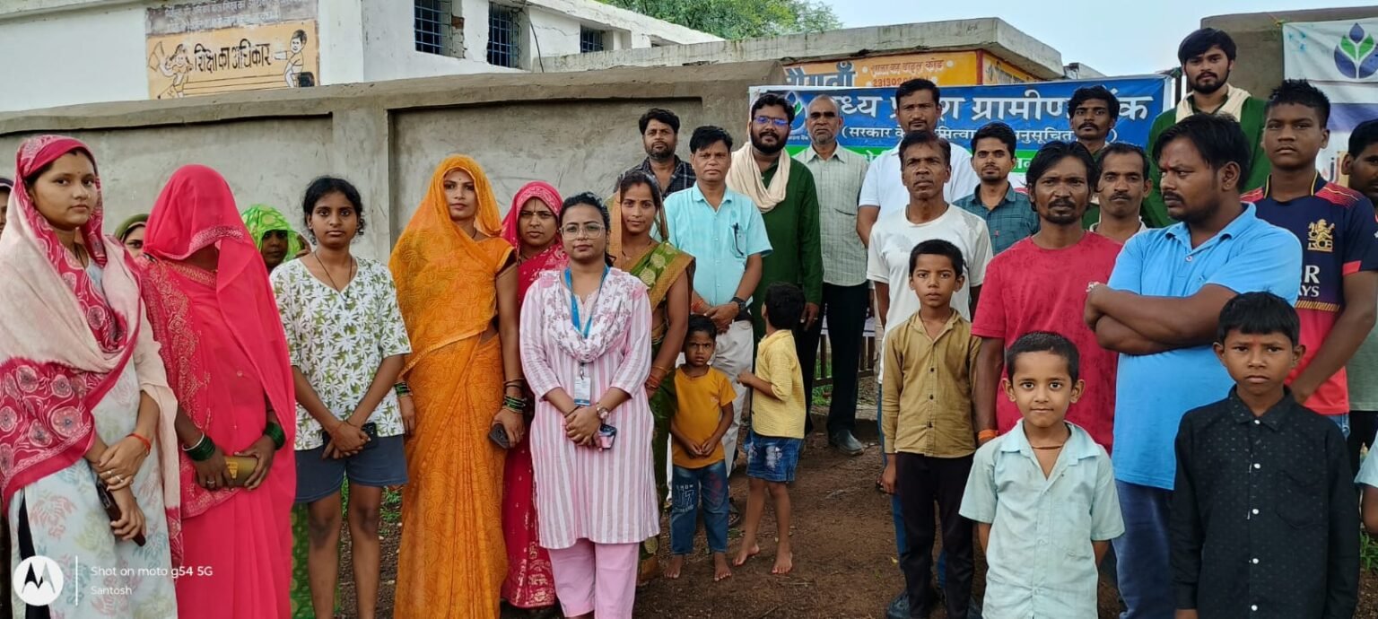 अमदरा ग्रामीण बैंक शाखा द्वारा ग्राम पंचायत नौगवा में वित्तीय साक्षरता शिविर का आयोजन किया गया। WhatsApp Image 2026 08 05 at 15.24.44
