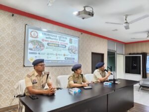रायपुर में नाबालिग वाहन चालकों और स्कूल ऑटो पर यातायात पुलिस का शिकंजा, 340 पर कार्रवाई WhatsApp Image 2026 08 07 at 15.19.17