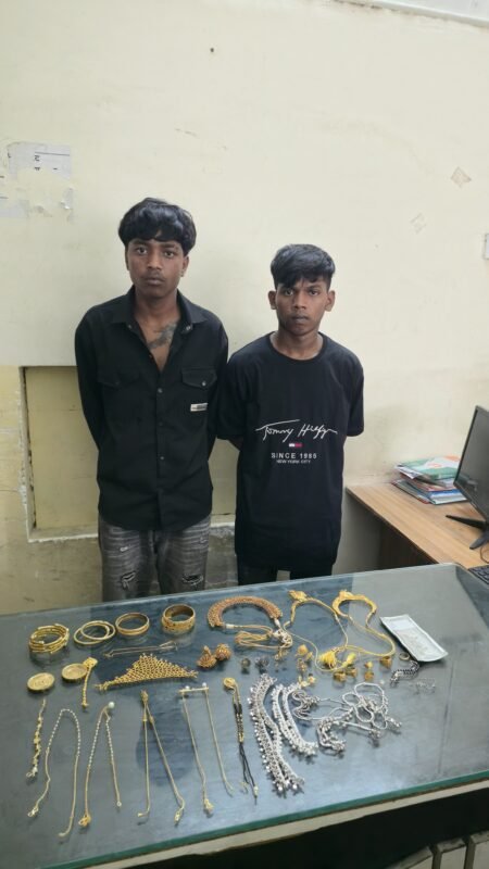 रायपुर में 60 लाख की चोरी का 48 घंटे में खुलासा, दो शातिर आरोपी गिरफ्तार WhatsApp Image 2026 08 08 at 18.48.29