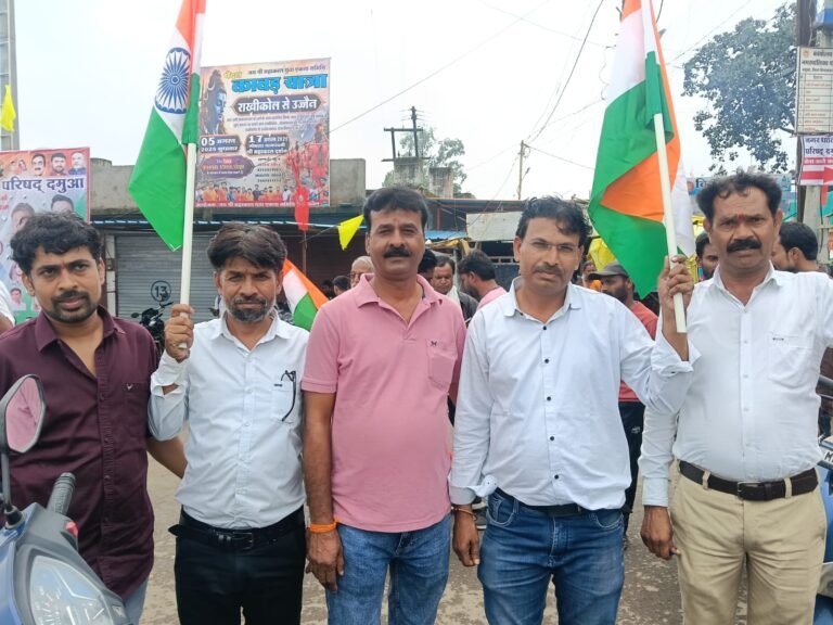 देश के प्रधानमंत्री मोदी जी के आह्वान पर दमुआ नगर में निकली भव्य तिरंगा यात्रा WhatsApp Image 2026 08 13 at 14.57.05 3