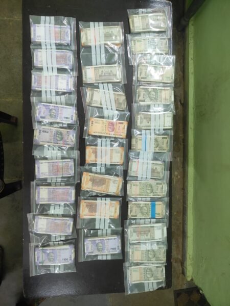 ऑपरेशन निश्चय में गरियाबंद पुलिस की ऐतिहासिक कार्रवाई WhatsApp Image 2026 08 24 at 17.49.54 1