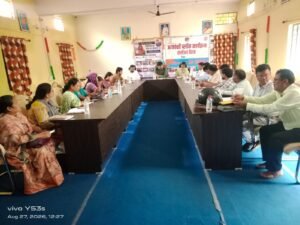 आकांक्षी विकासखंड बजाग में योजनाओं की समीक्षा, लापरवाही पर कार्रवाई के निर्देश WhatsApp Image 2026 08 27 at 19.00.12 1