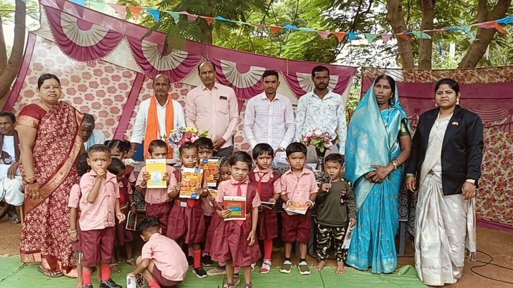 राथमिक विद्यालय श्यामनगर हरदी में हर्षोल्लास से मना स्वतंत्रता दिवस 1 a6f48b7b eebc 4e8f 84e5 f7804c3d043e