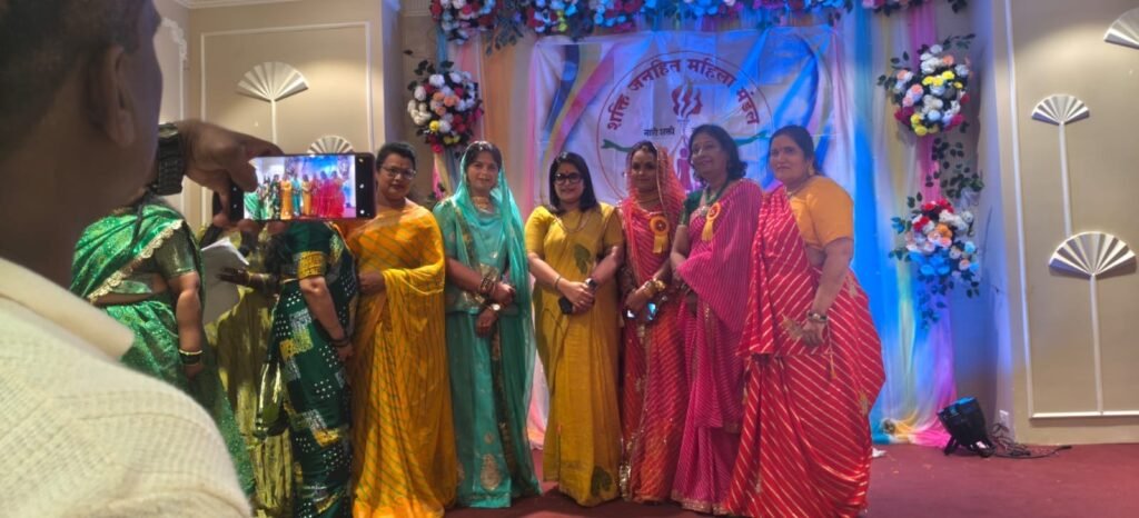 शक्ति जनहित महिला मंडल द्वारा भव्य रूप से मनाया गया हरियाली तीज उत्सव, 112 महिलाओं ने लिया हिस्सा 1 b3610ef3 b53a 49a1 91dd 2ce86bec1c5c