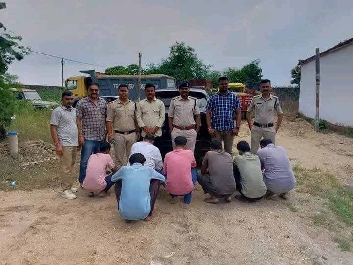 छिंदवाड़ा : बिछुआ पुलिस की जुआ फड़ पर दबिश,7 जुआरी गिरफ्तार bdca220b ebf7 4d9f b728 f9d52fc6bd35