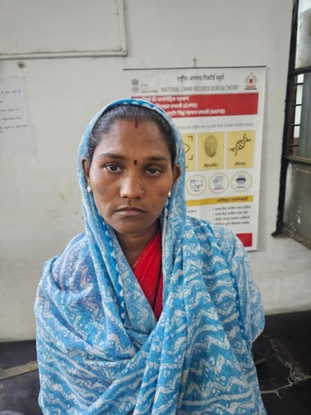 अपहृत बालिका का सौदा कर जबरन विवाह कराने वाला फरार ईनामी दंपत्ति रायपुर में गिरफ्तार dc4f1edd 5f11 4b57 b1c5 77a5ed10b20b