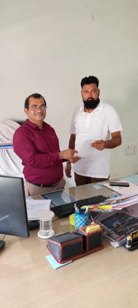 प्रश्नपत्र वायरल, परीक्षा व्यवस्था पर सवाल! नादिर कुरैशी बोले—“बच्चों के भविष्य से खिलवाड़ बंद करे विभाग” 00062180 ad1c 4a22 af09 6340ccb831bf