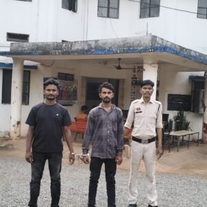 बजरंग दल और पुलिसकर्मी बनकर लूट-अपहरण करने वाले दो फरार आरोपी गिरफ्तार 4b6b0f2d 9d91 456f 9fe1 c7a017058f7e