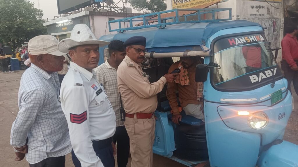 धमतरी में ड्रंक एंड ड्राइव पर सख्ती, 3 वाहन चालक नशे में मिले। 2 567c274e cbc1 4ef9 8927 66d1a6bc6ab2