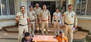कुठला पुलिस की सख्ती तलवार और चाकू लेकर घूम रहेदो युवक दबोचे 7a8fca49 8049 4920 8698 ad9395e28627