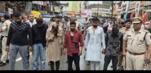 शहर में शांति के लिए पुलिस का बड़ा संदेश: दंगाइयों को पैदल घुमाया, बोले – अब बर्दाश्त नहीं होगा उपद्रव WhatsApp Image 2026 09 02 at 18.06.13