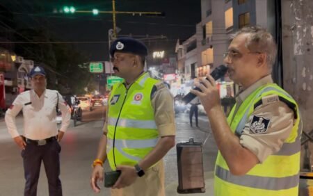 टॉवर चौराहे पर DCP ट्रैफिक की सख्त चेतावनी – नियम तोड़े तो होगी FIR WhatsApp Image 2026 09 09 at 11.52.56 1